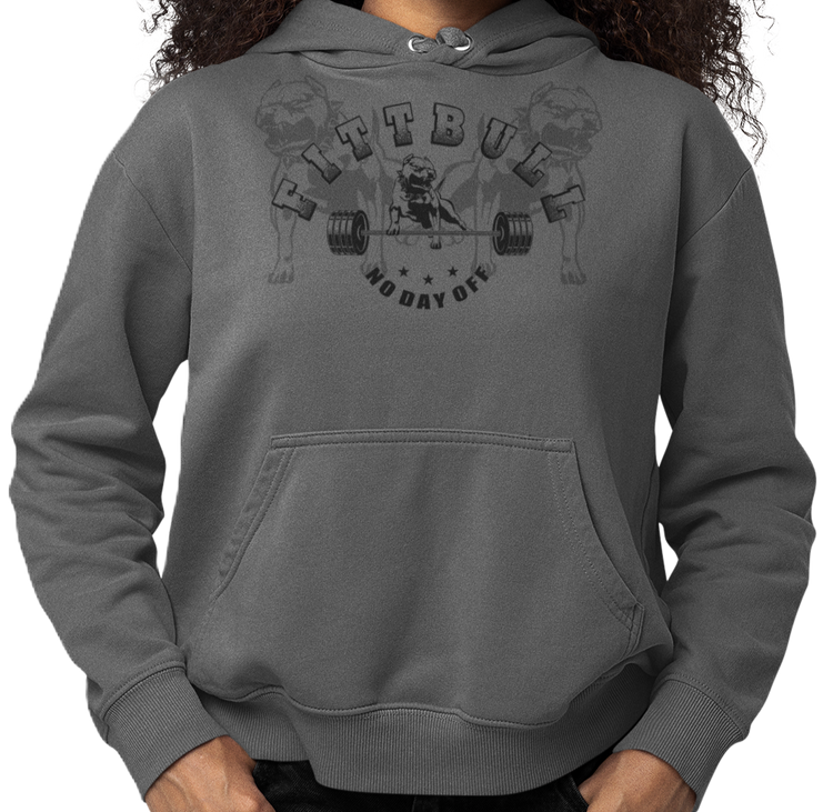 A woman wear sports grey hoodet, fitness sweatshirt Fitbull, with motivation desighn No Day Off.