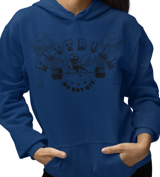 A woman wear blue hoodet fitness sweatshirt Fitbull, with motivation desighn No Day Off.